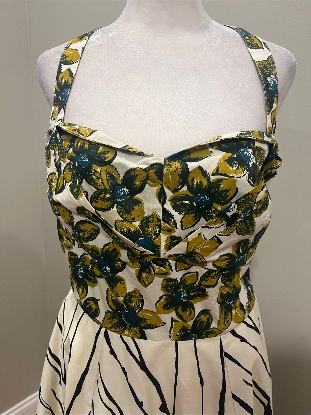 Girls from Savoy Anthropologie Floral Halter/ Srapless Dress - Picture 2 of 12